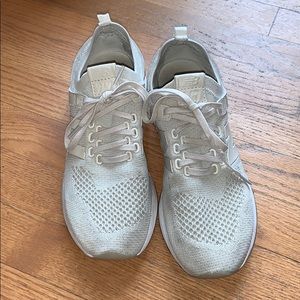 New Balance Two Four Seven Tennis Shoes - Size 8